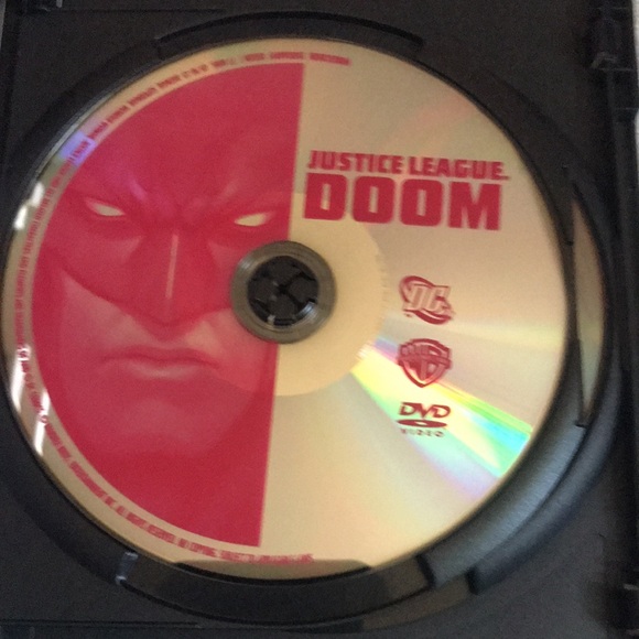 DC Universe animated DVD bundle - Picture 11 of 11